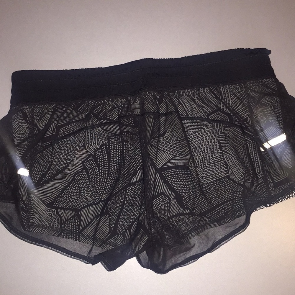 Lululemon shorts size 10